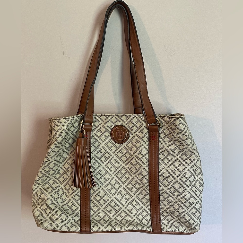 Tommy Hilfiger Shoulder Bag Three Sections